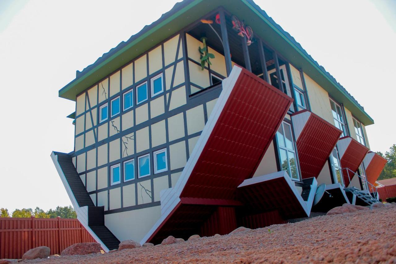 Radailiu Dvaras - Dinosaur Park Radailiai Exterior photo